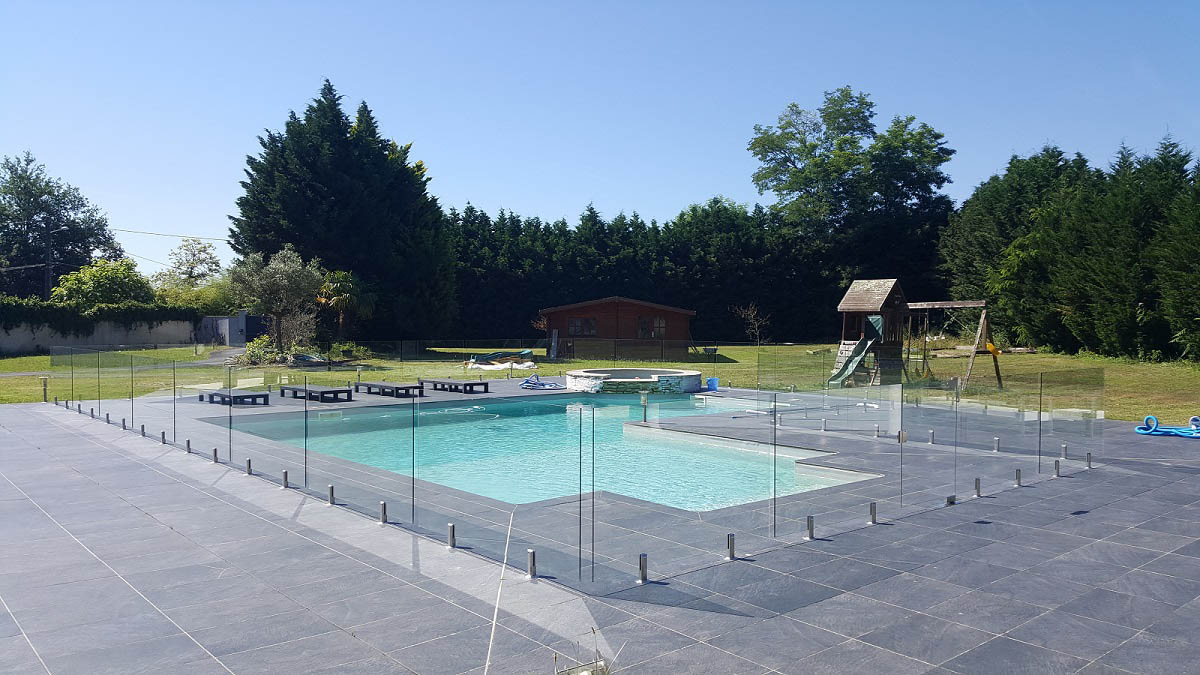 Barriere transparent piscine verre medoc